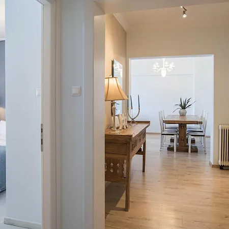 Beachfront Zen Sea View Apartment *