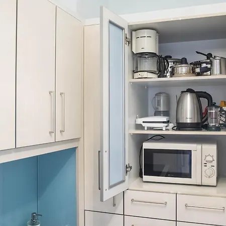 Beachfront Zen Sea View Apartmán